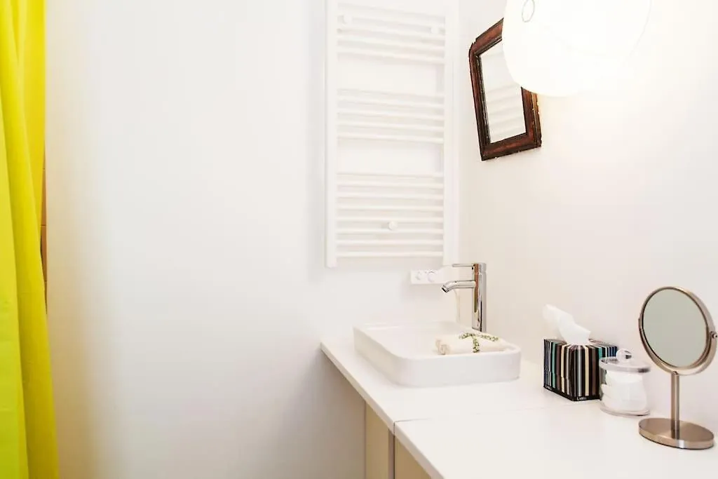 Maison Antoinette Paris - Maison Nomade Chic 0*,  France