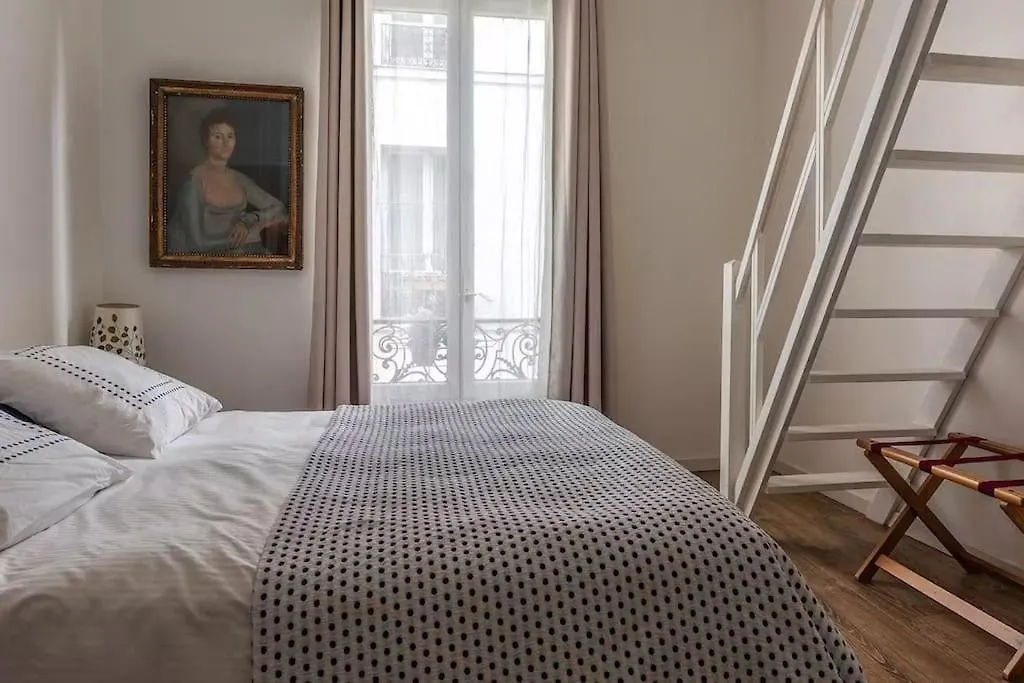 Maison Antoinette Paris - Maison Nomade Chic