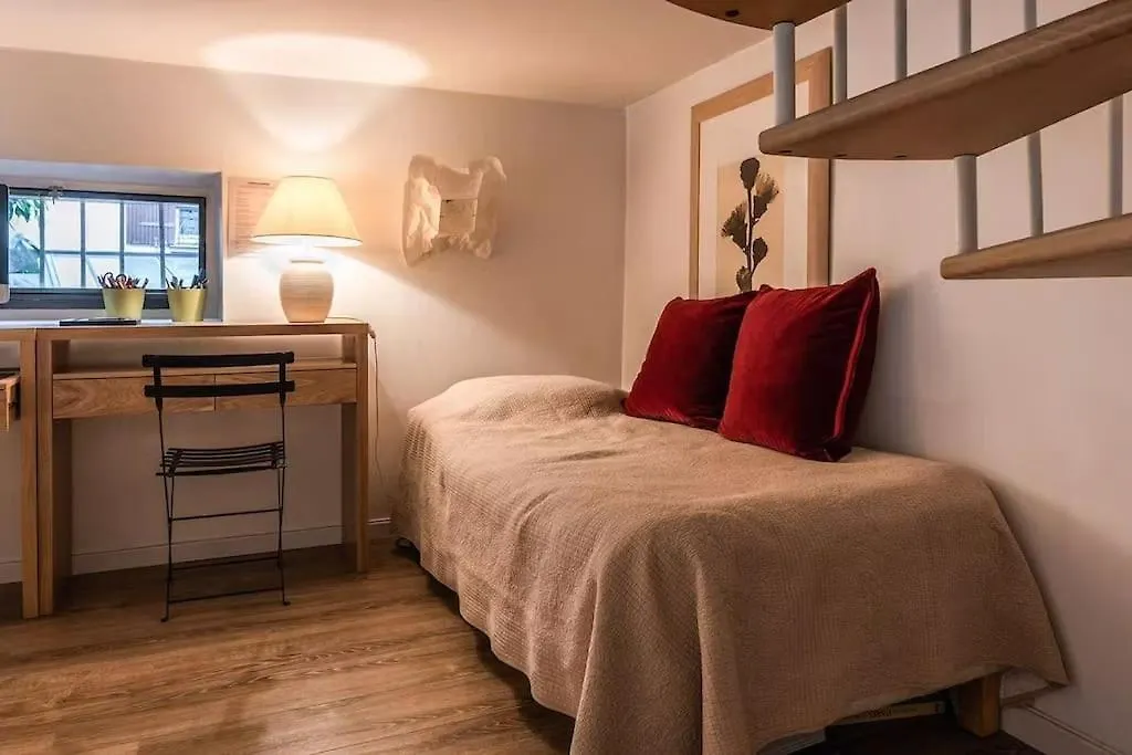 Maison Antoinette Paris - Maison Nomade Chic Apartment