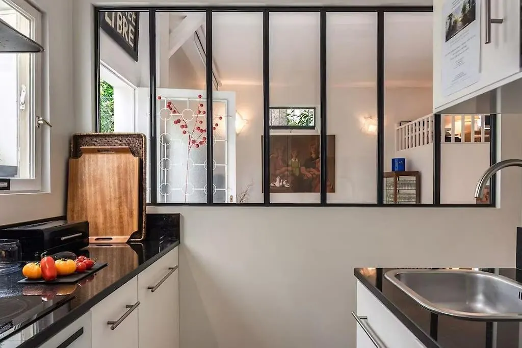 Maison Antoinette Paris - Maison Nomade Chic 0*,  France